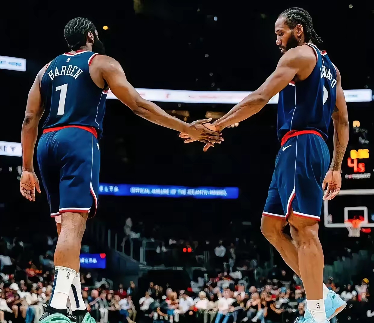 开云体育平台APP-中国男篮完胜公牛，哈登送出助攻