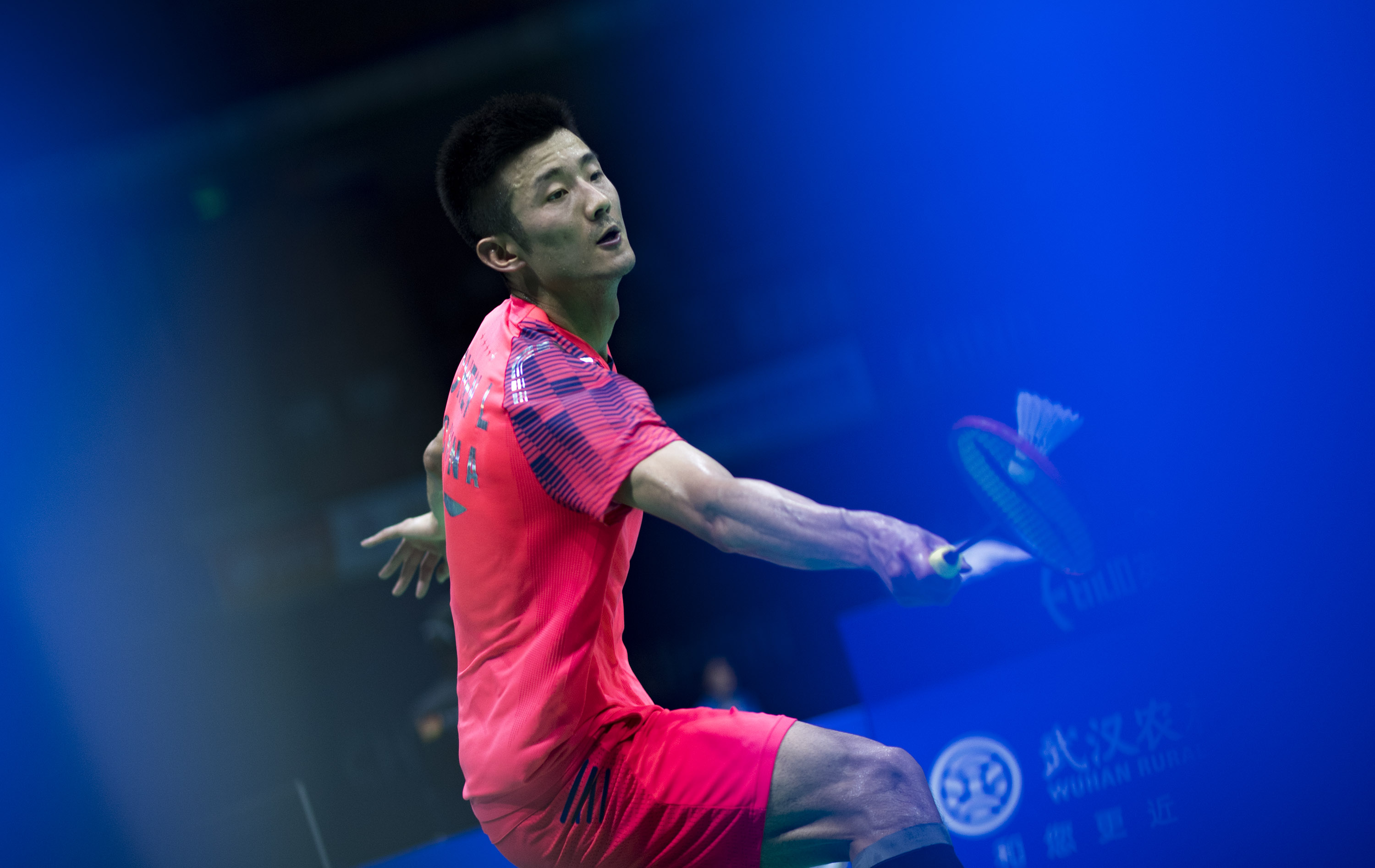 包含丹麦羽毛球队逆转英格兰羽毛球队，谌龙统治全场的词条