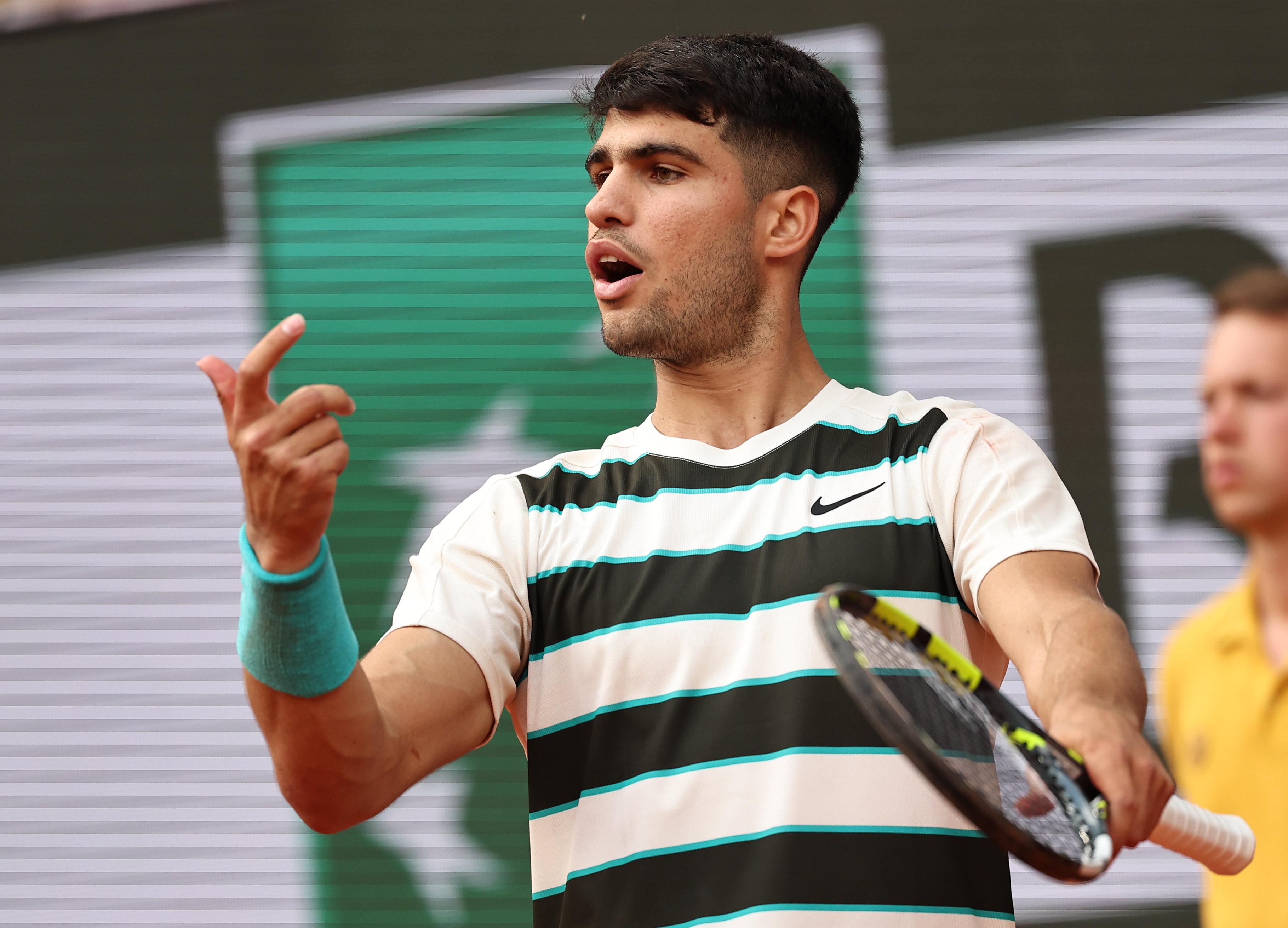 意大利网球队横扫日本网球队,阿尔卡拉斯制霸全场 意大利网球队横扫日本网球队,阿尔卡拉斯制霸全场