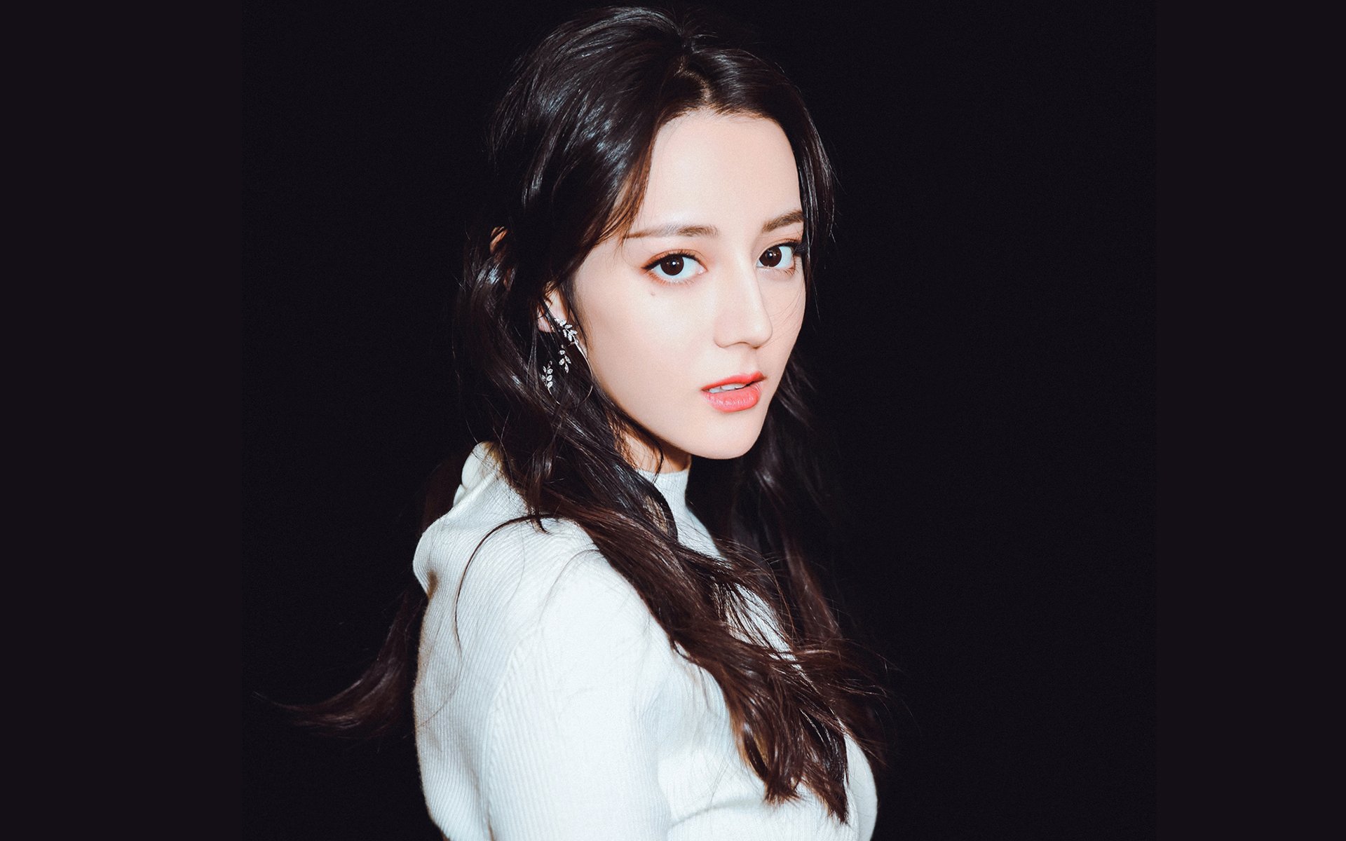 当厄瓜多尔的彩虹射穿蓝黑之门,巴尔韦德如何成为国米的唯一战术密码